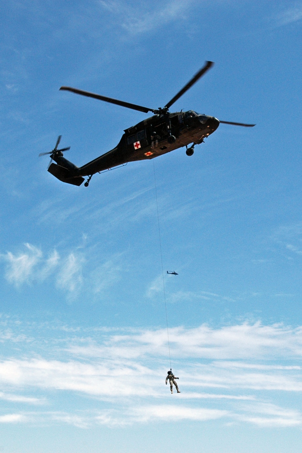 Texas Guardsmen conduct air assault and evacuation training