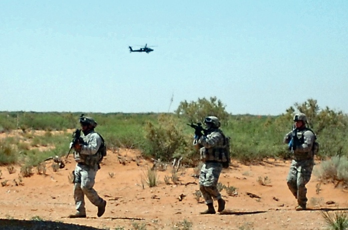 Texas Guardsmen conduct air assault and evacuation training