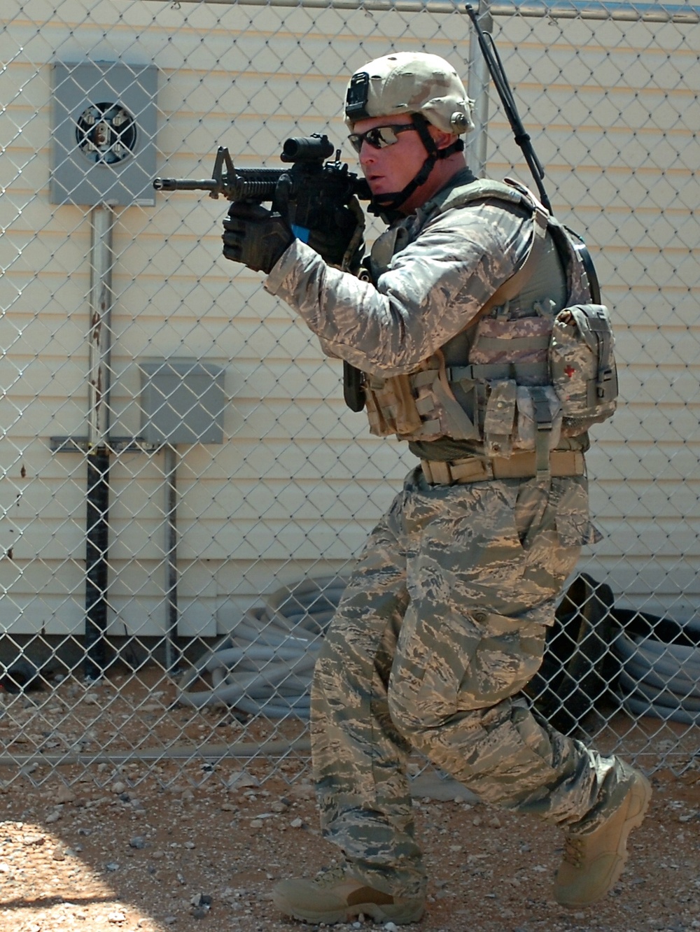 Texas Guardsmen conduct air assault and evacuation training