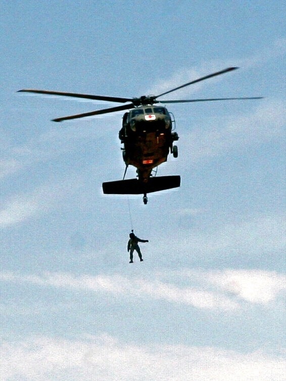 Texas Guardsmen conduct air assault and evacuation training