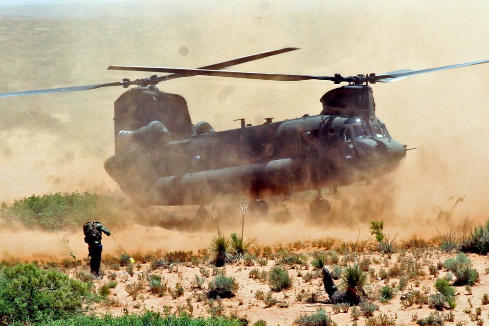 Texas Guardsmen conduct air assault and evacuation training