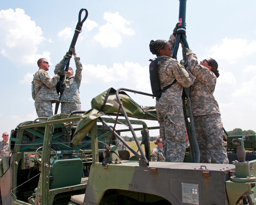 316th ESC soldiers practice sling loading