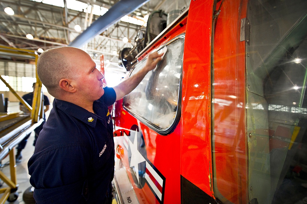 USCG Aviation Maintenance &quot;keeping em flying&quot;