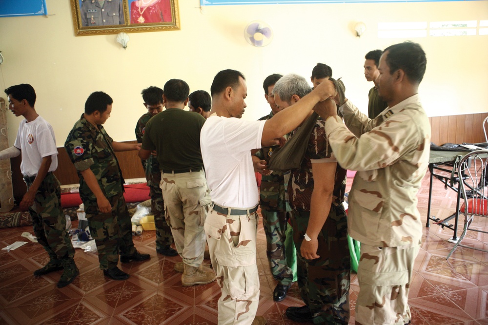 Cambodia Medical Exercise 2012 concludes