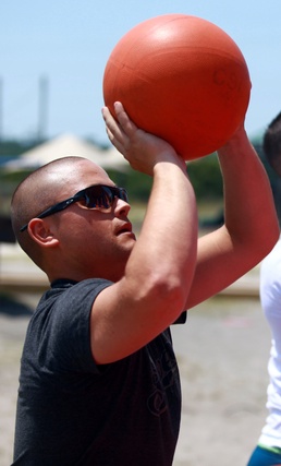 2nd Marine Logistics Group brings veterans together for fun in the sun
