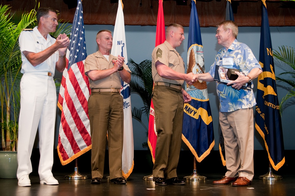 Marine Corps Base Hawaii represented at Navy League convention