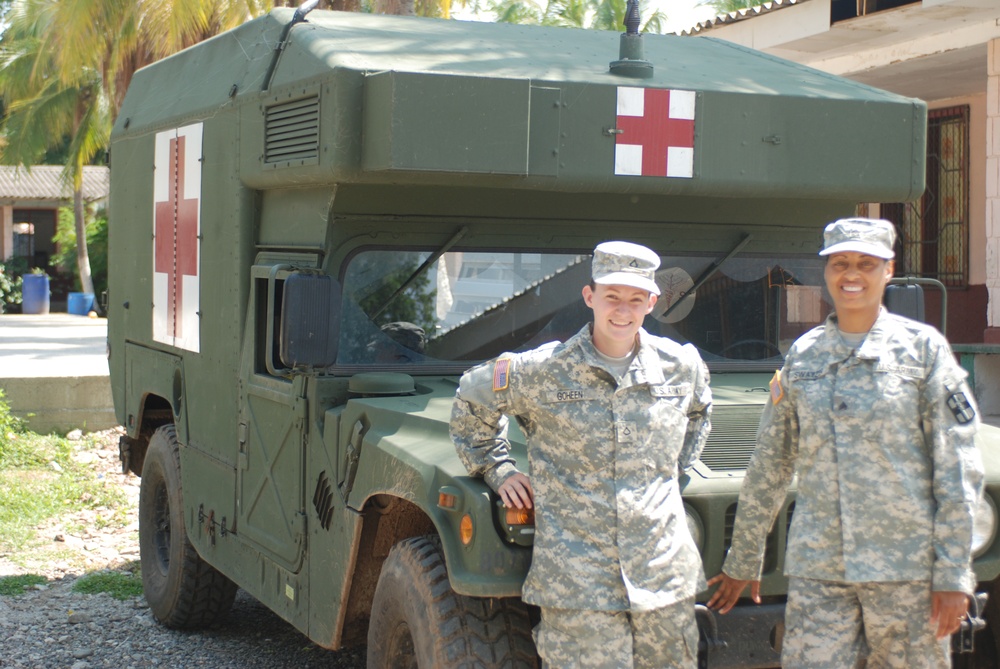 Texan medics watch over Missouri engineers Honduras mission