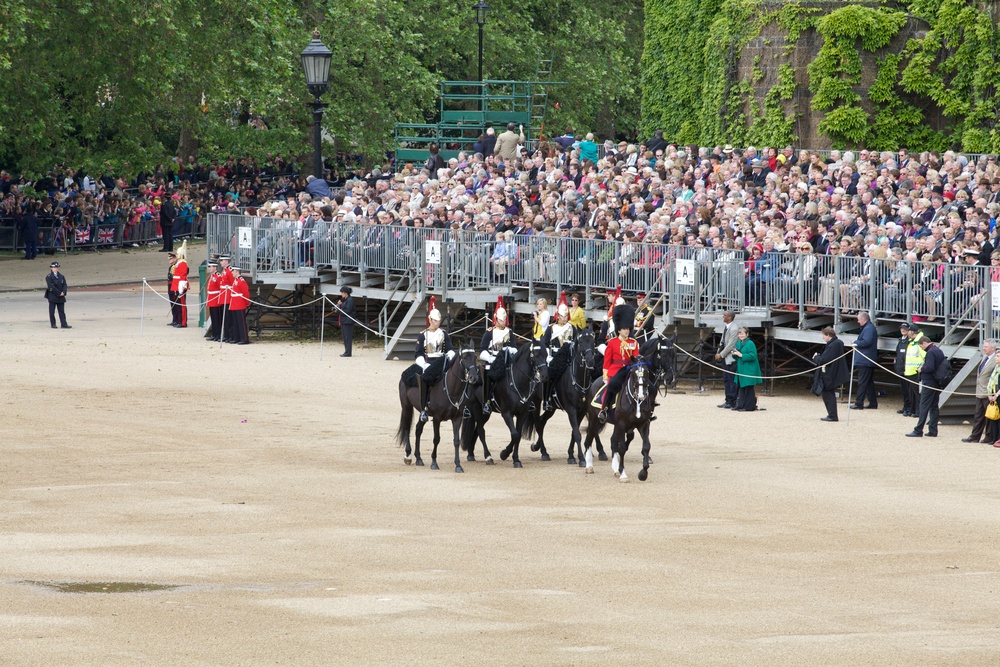 Commandant tours Westminster