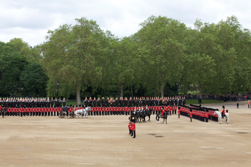 Commandant tours Westminster
