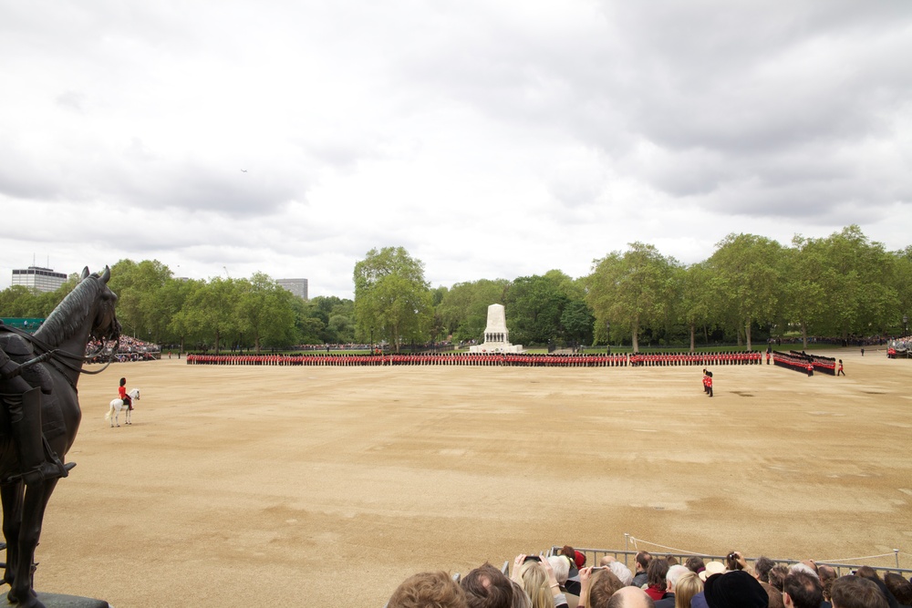 Commandant tours Westminster