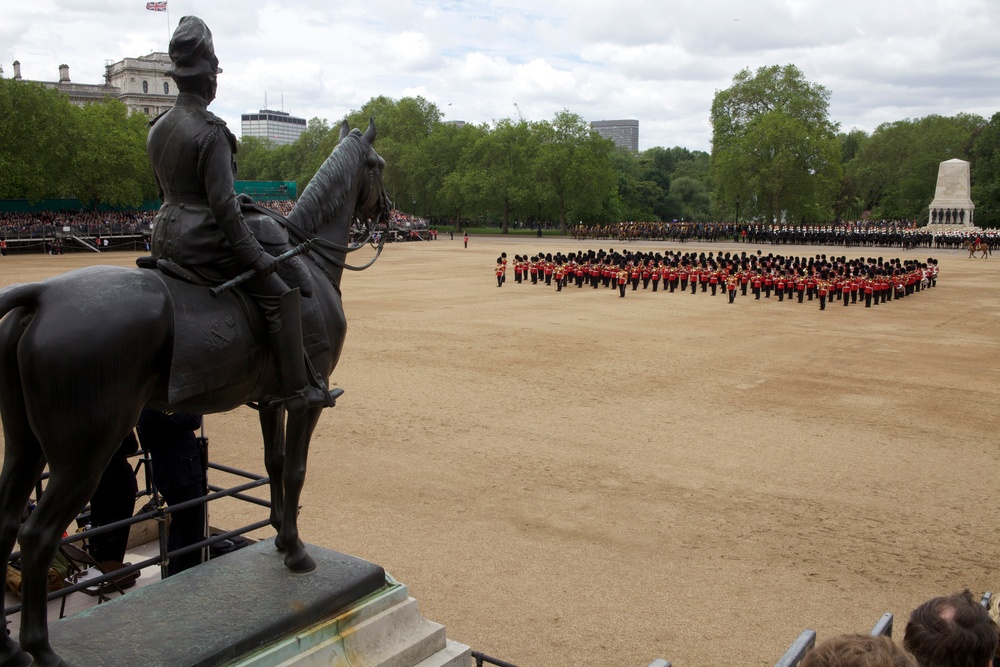 Commandant tours Westminster