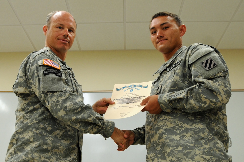 ‘Vanguard’ Infantry Mortar Leader Course graduates recognized