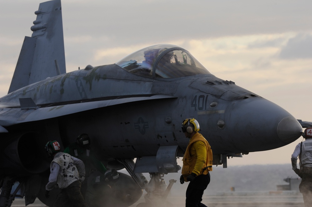 Flight deck of USS Nimitz