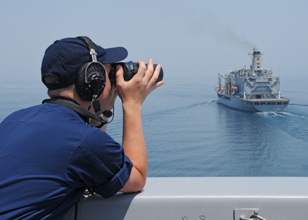 USS New York replenishment at sea