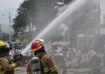 Korean students visit Camp Red Cloud