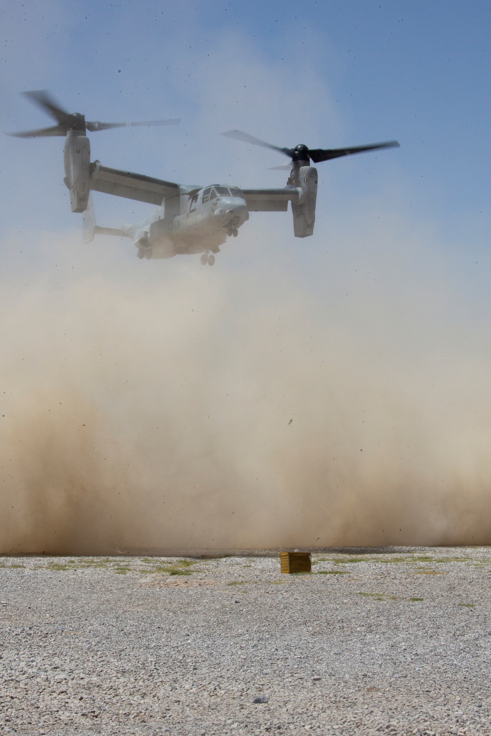 Advisor for tribal affairs to Afghan President Karzai visits FOB Jackson