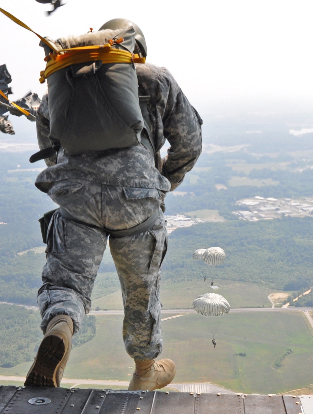 20th Special Forces Group (Airborne) jump