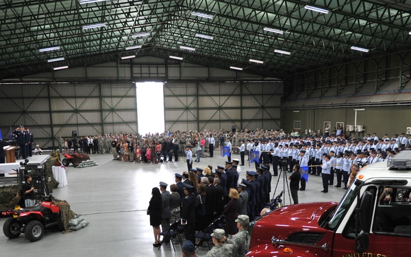 Bargery takes command of 65th Air Base Wing