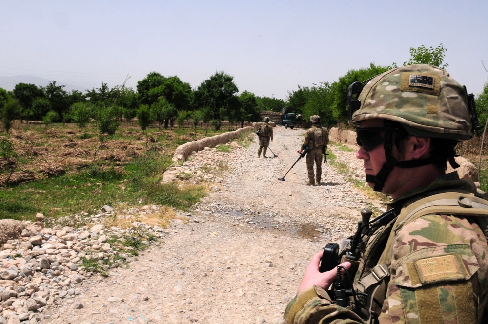 Aussie soldier keeps his mates safe till they go home