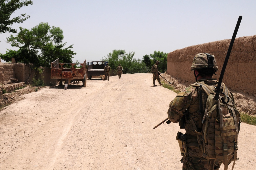 Aussie soldier keeps his mates safe till they go home