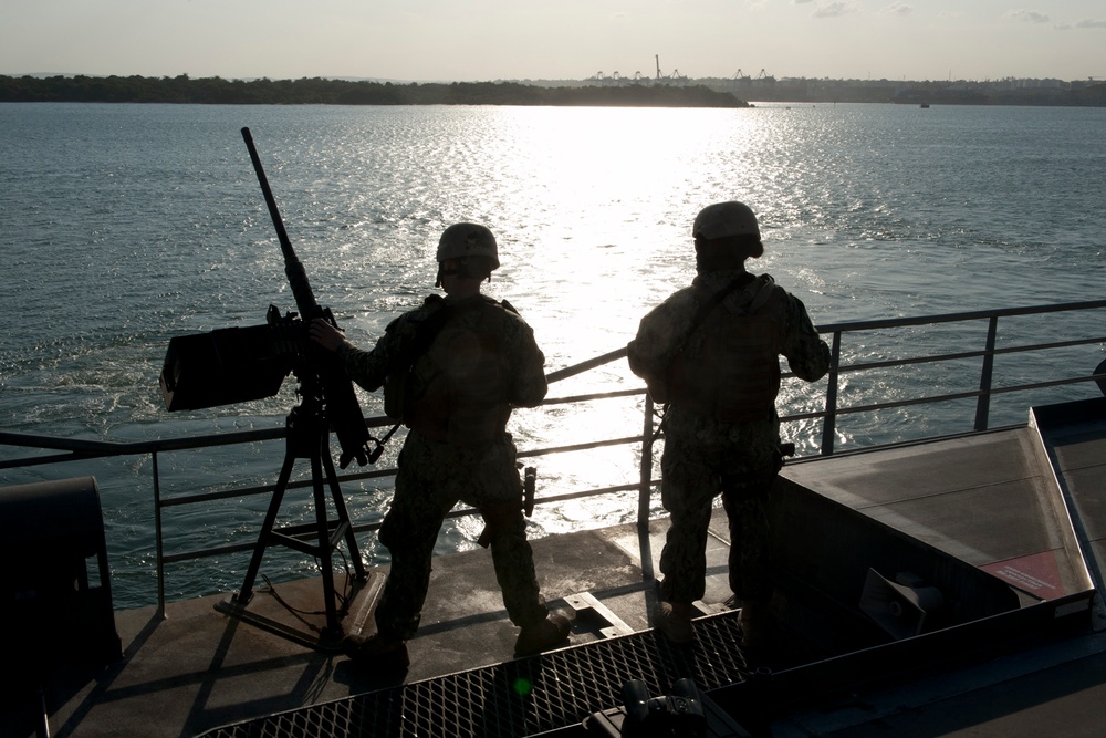 High Speed Vessel Swift departs Kenya after APS visit