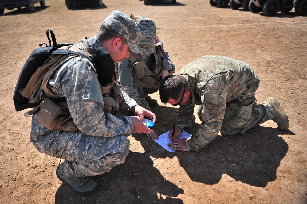 SERE course: field training on range