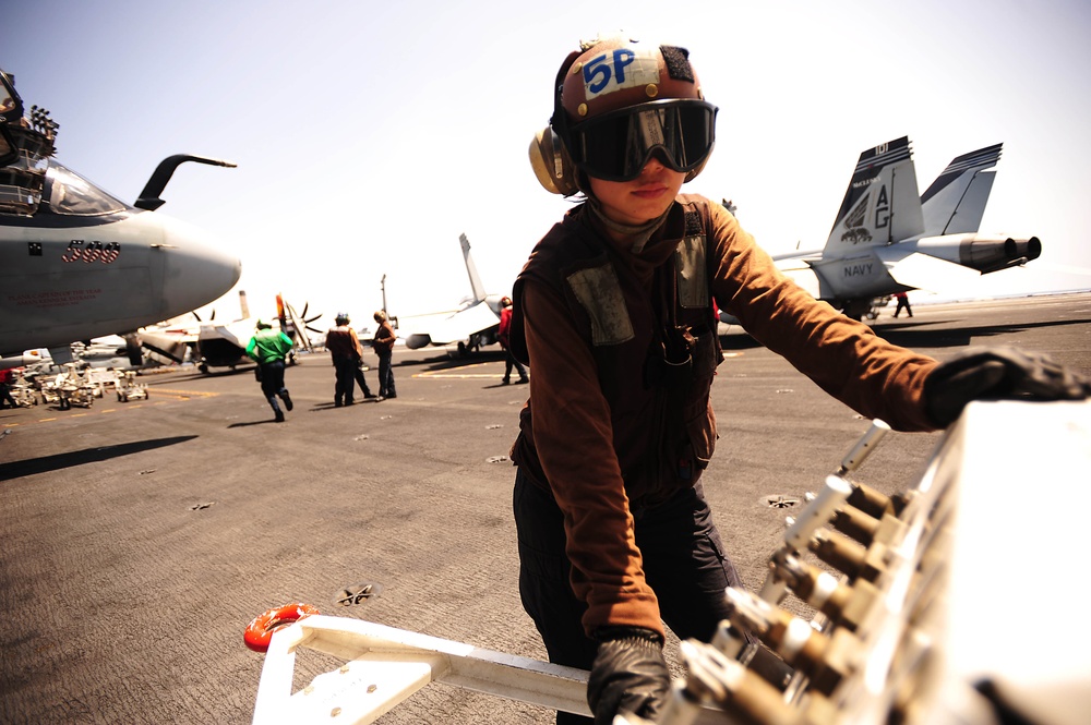 Servicing the nitrogen for an EA-6B Prowler