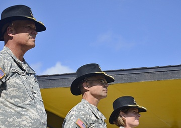 1st Cav hails, farewells senior leadership