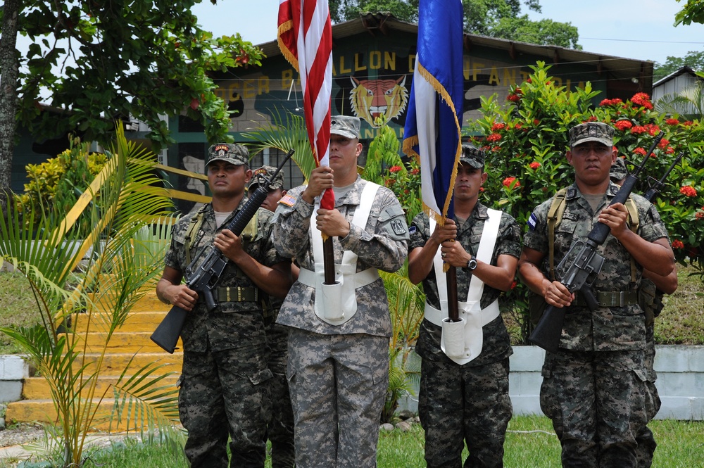 BTH-Honduras 2012 color guard
