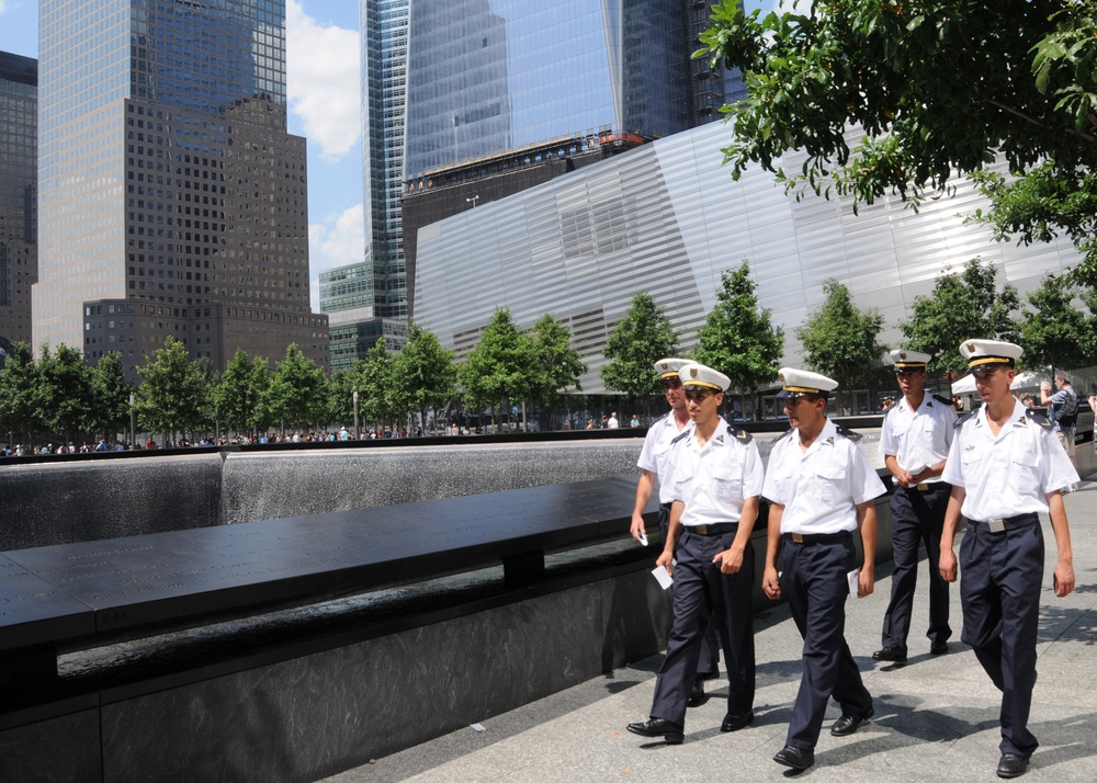 Algerian sailors visit New York