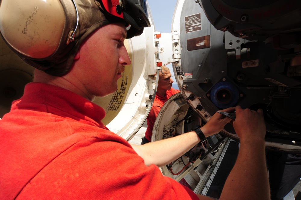 M61A1 cannon maintenance