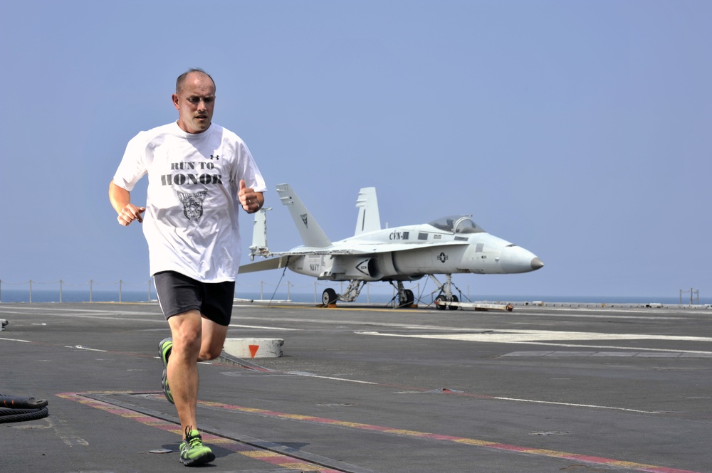 USS George H.W. Bush flight deck run