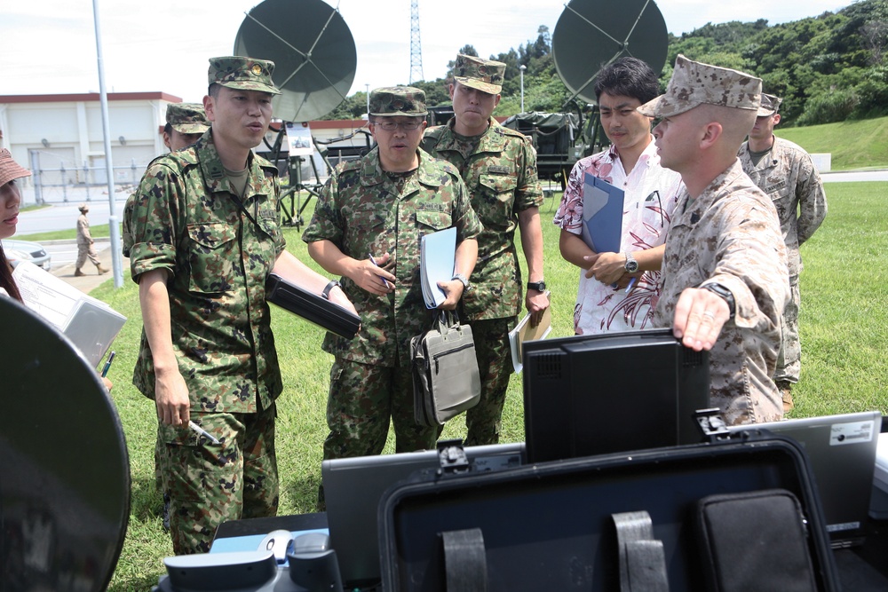 JGSDF observes 7th Comm Bn capabilities