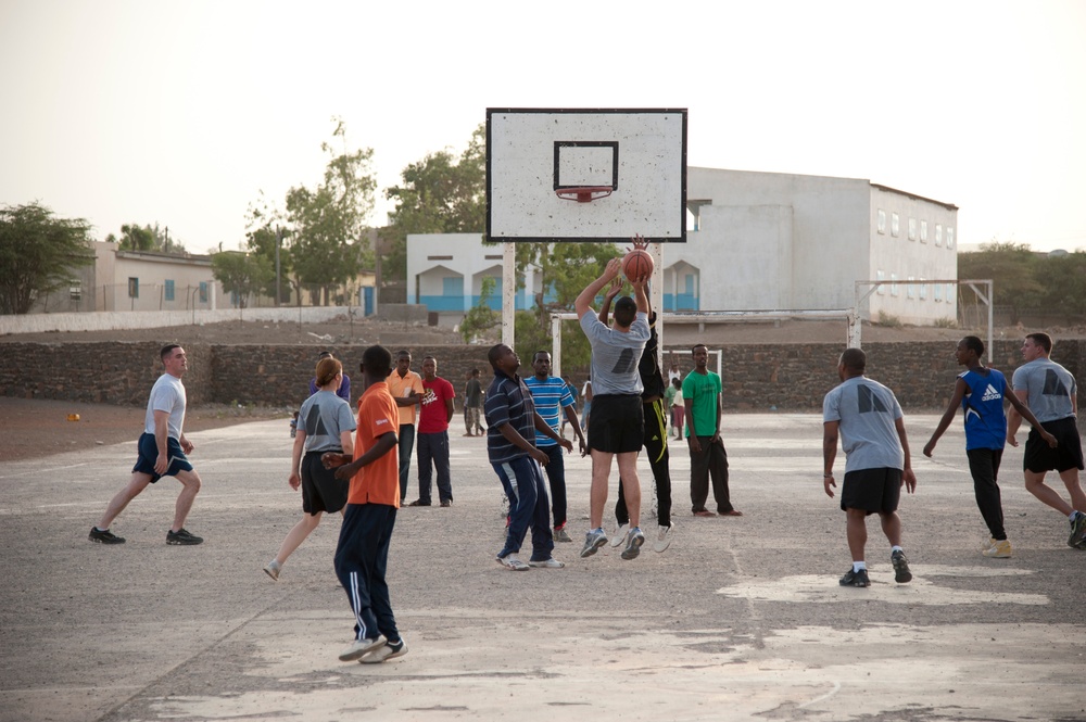 Basketball unites Djiboutian, US people
