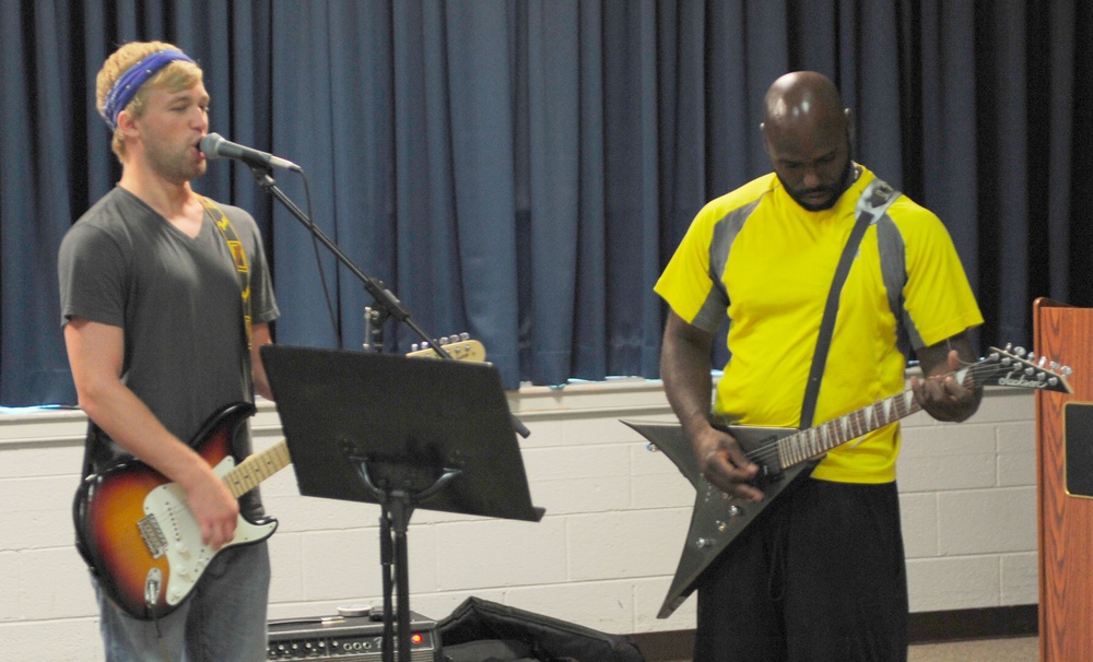 Community center gives JBLE place to jam