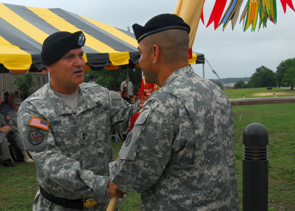 1st Theater Sustainment Command welcomes a new commanding general