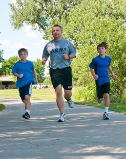 Soldier runs to raise awareness of cystic fibrosis