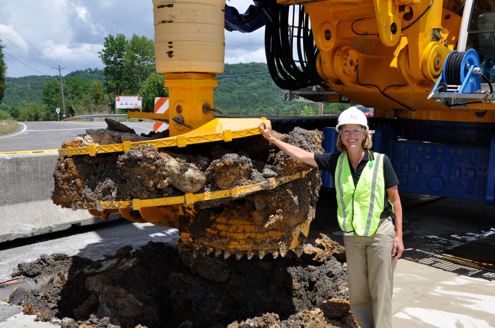 Construction begins with ‘first bite’ on foundation barrier wall at Center Hill Dam