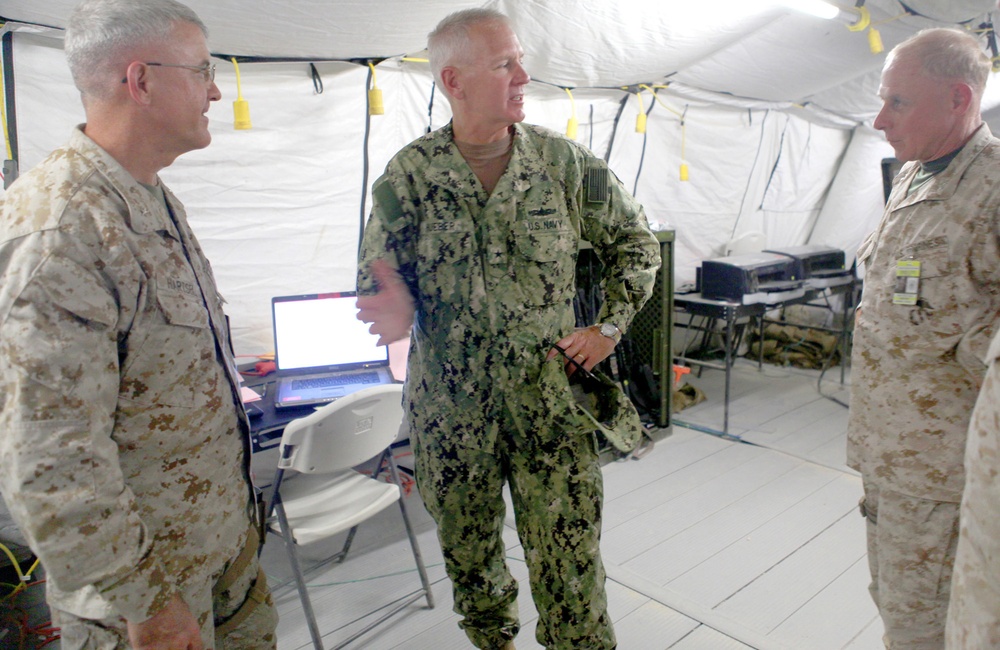 Navy, Marine Corps share joint training objectives at Javelin Thrust