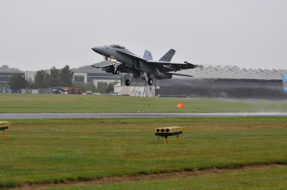 Farnborough 2012/12 July
