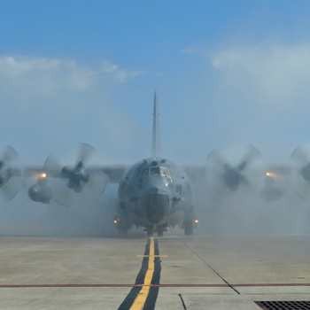Gen. Schwartz comes to Hurlburt for his final flight