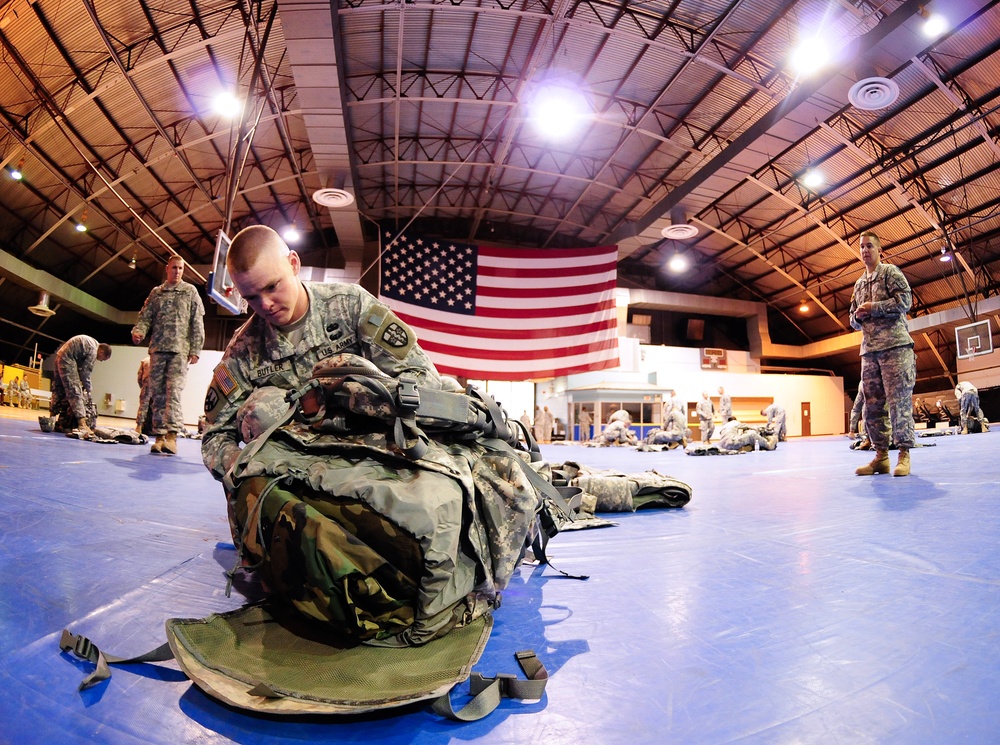 2012 US Army Reserve Best Warrior Competition: 2009 Army Reserve Non-commissioned Officer of the Year pays it forward