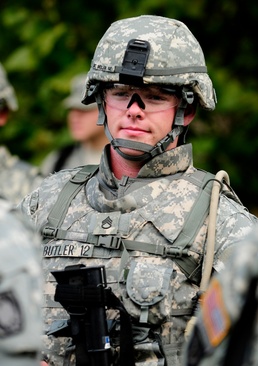 2012 US Army Reserve Best Warrior Competition: 2009 Army Reserve Non-commissioned Officer of the Year pays it forward