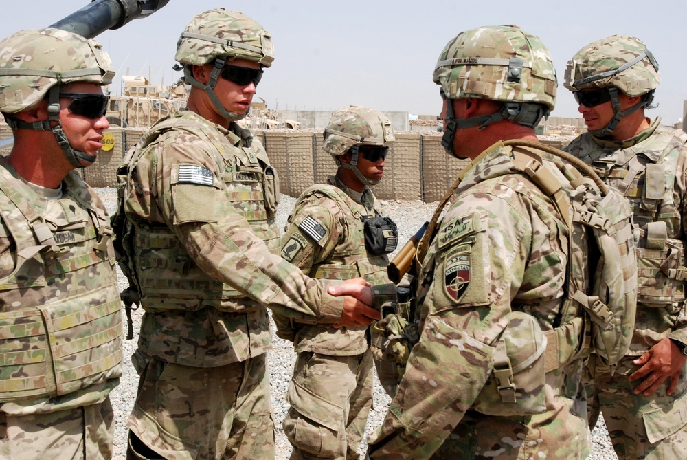 TF King fires for visiting IJC Command Sgt. Maj. at FOB Shank