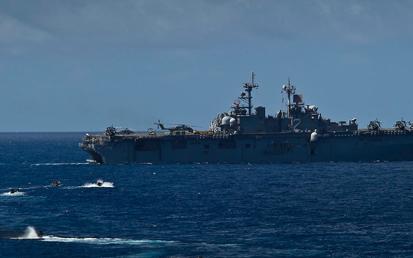 US Marine Corps AAVs depart for RIMPAC 2012