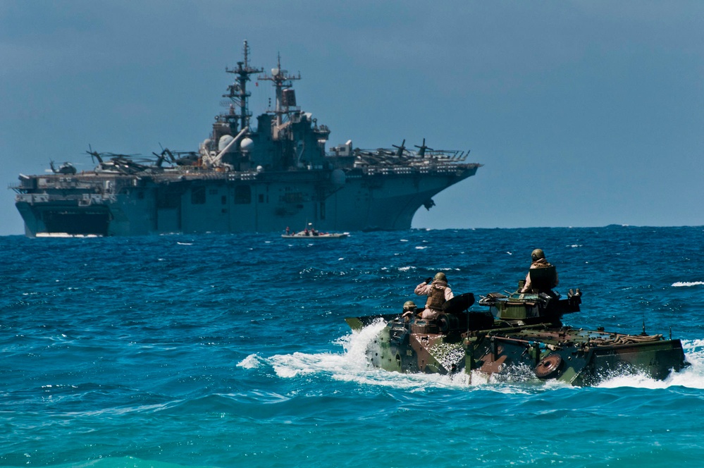 US Marine Corps AAVs depart for RIMPAC 2012