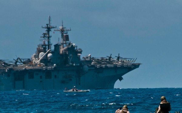 US Marine Corps AAVs depart for RIMPAC 2012