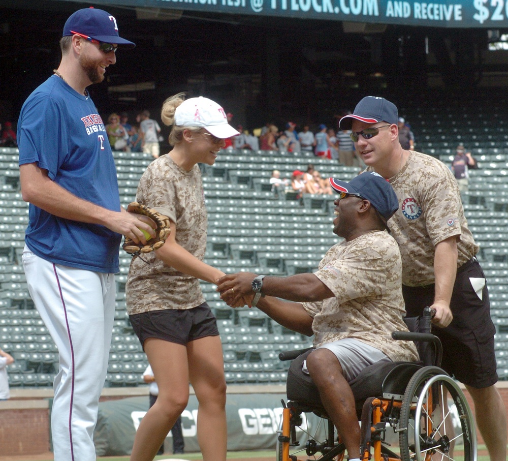 Texas Rangers treat wounded warriors to ‘home plate’ dream come true