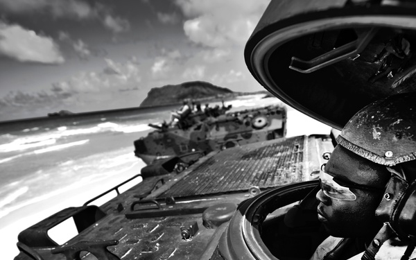 U.S. Marine Corps AAVs depart for RIMPAC 2012