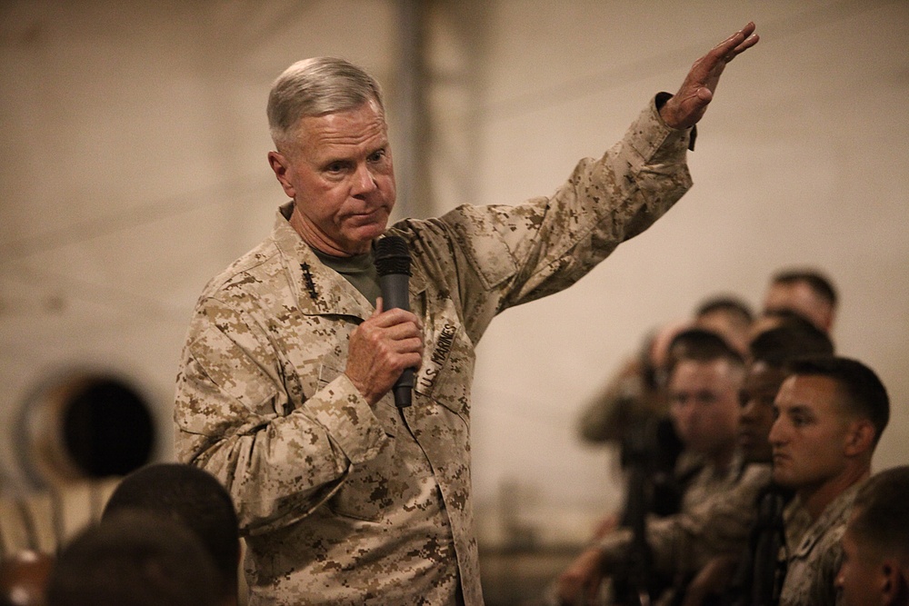 Commandant and Sergeant Major of the Marine Corps visit Camp Leatherneck